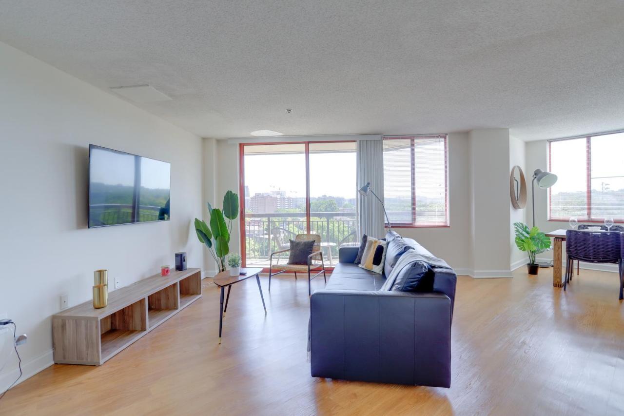 Gorgeous With Rooftop View @pentagon Appartement *